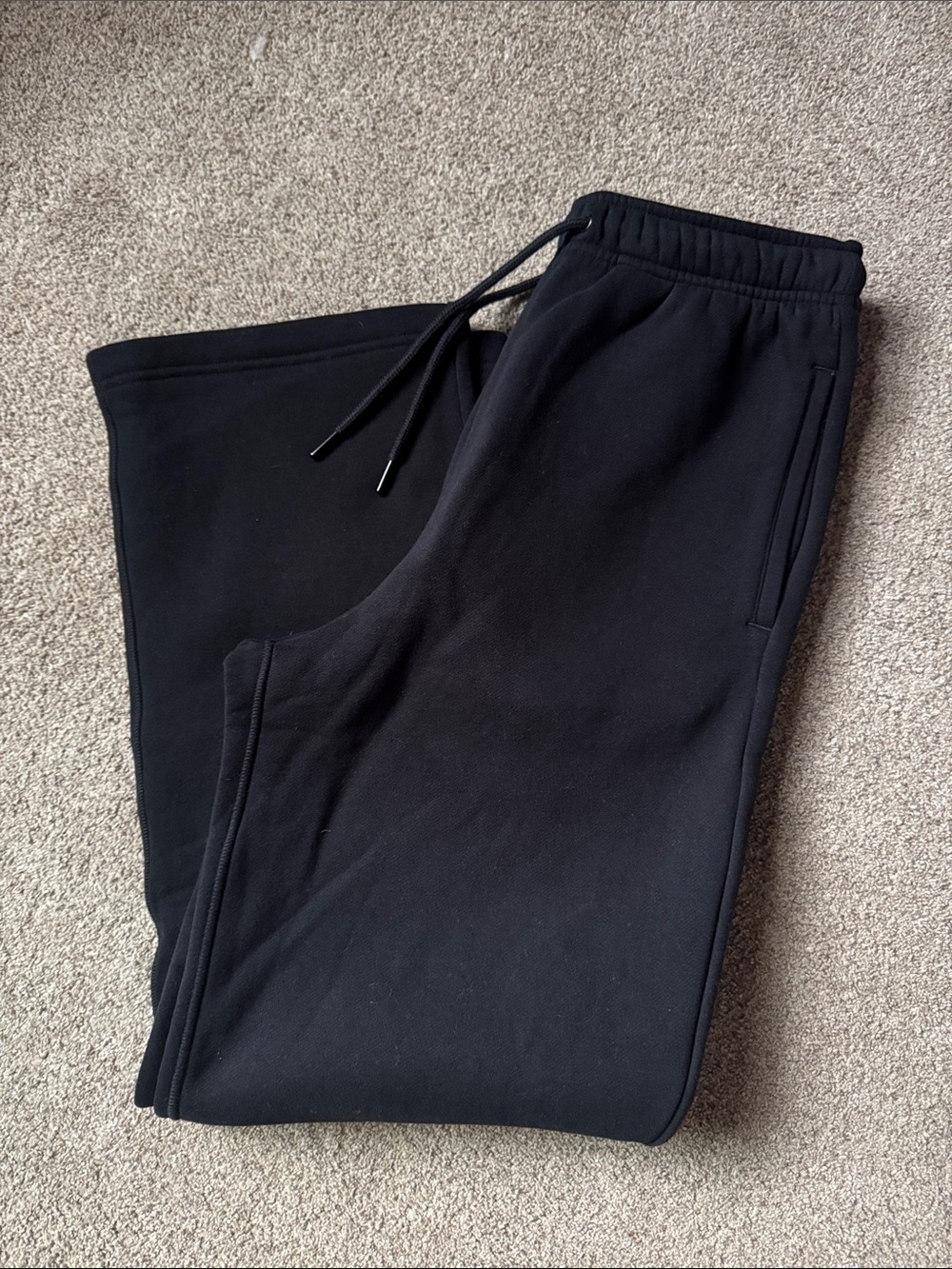 NWT Quince Black Wide-Leg Drawstring Sweats